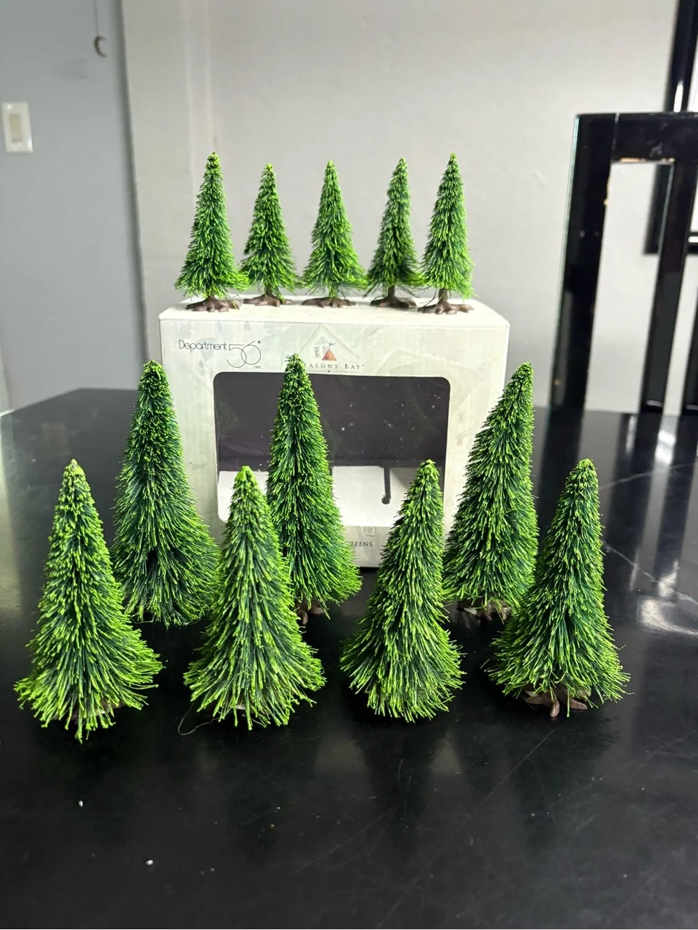 Department 56 Seasons Bay Mini Sisal Evergreens set